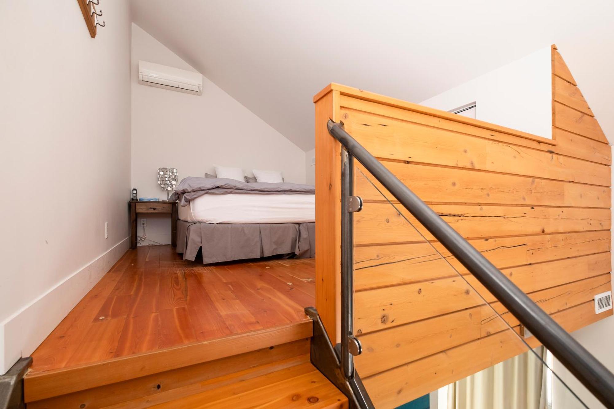 Auberge Sutton Brouerie Room photo